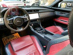 جاكوار XF